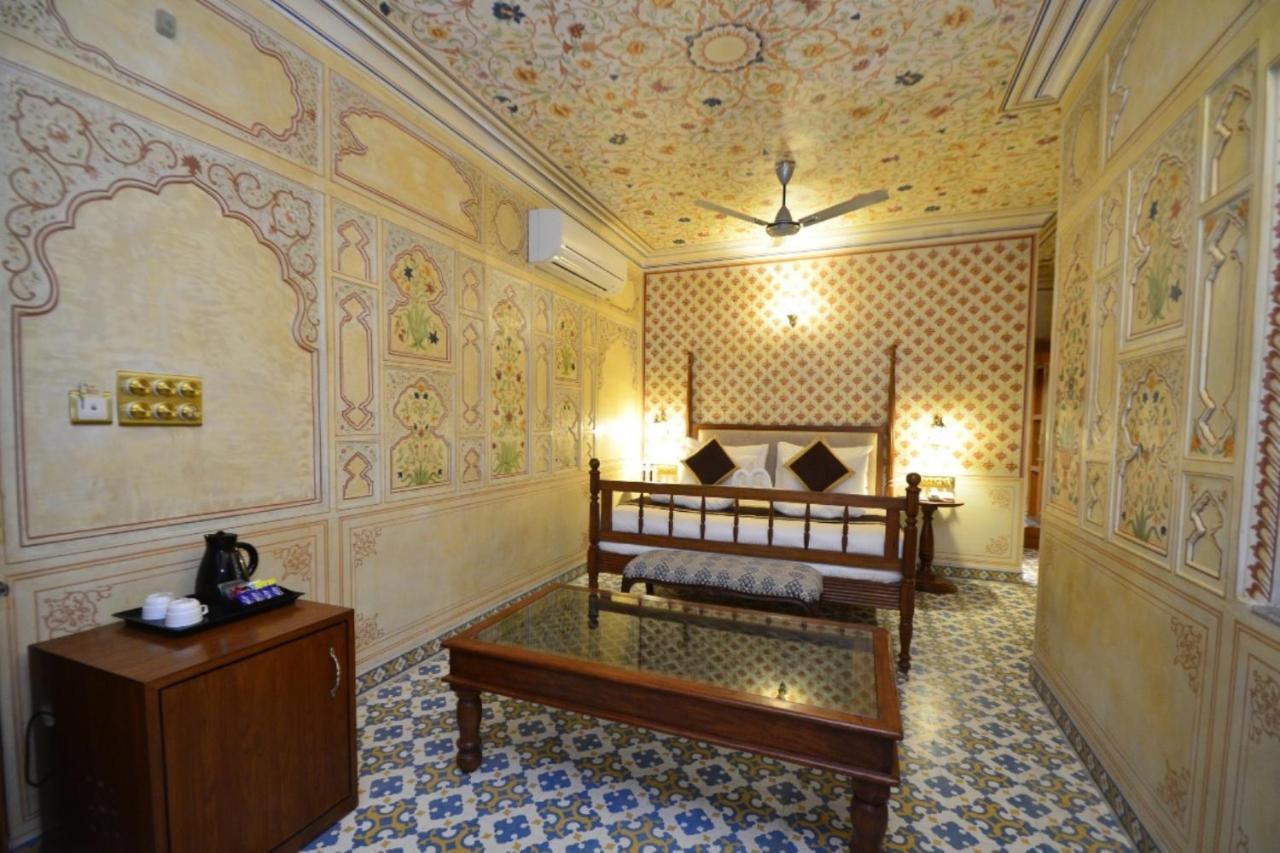 Nirbana Palace - A Heritage Hotel And Spa Jaipur Bagian luar foto