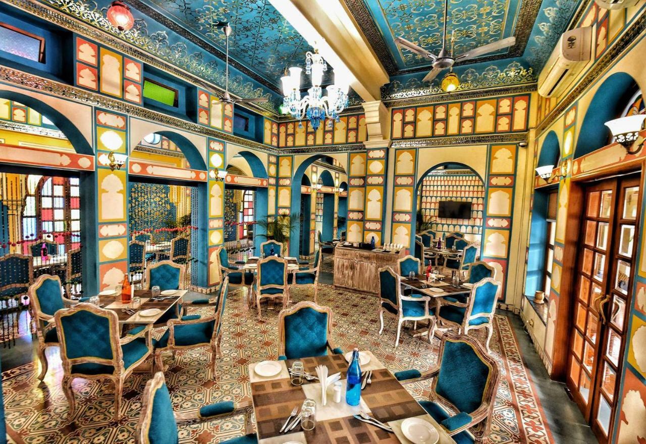 Nirbana Palace - A Heritage Hotel And Spa Jaipur Bagian luar foto