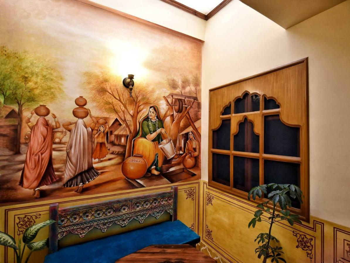 Nirbana Palace - A Heritage Hotel And Spa Jaipur Bagian luar foto