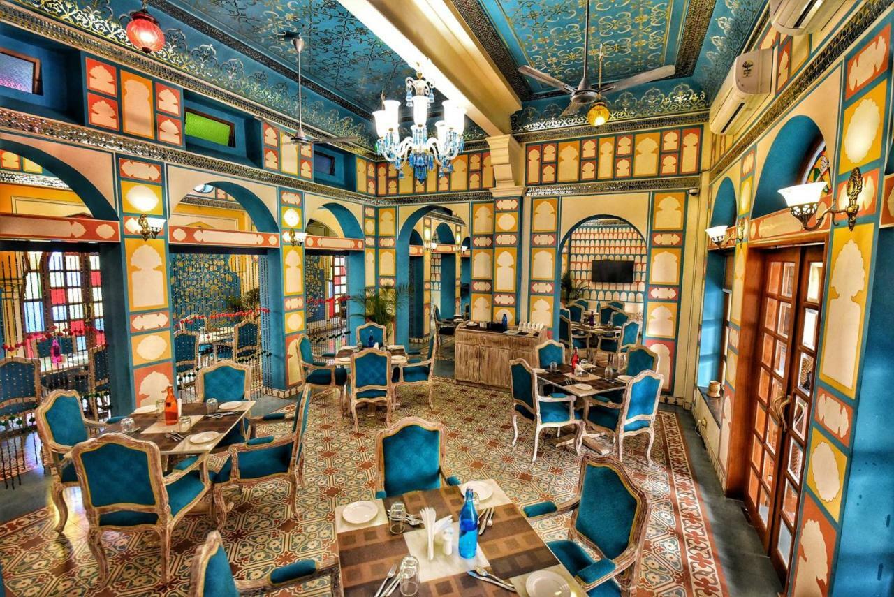 Nirbana Palace - A Heritage Hotel And Spa Jaipur Bagian luar foto