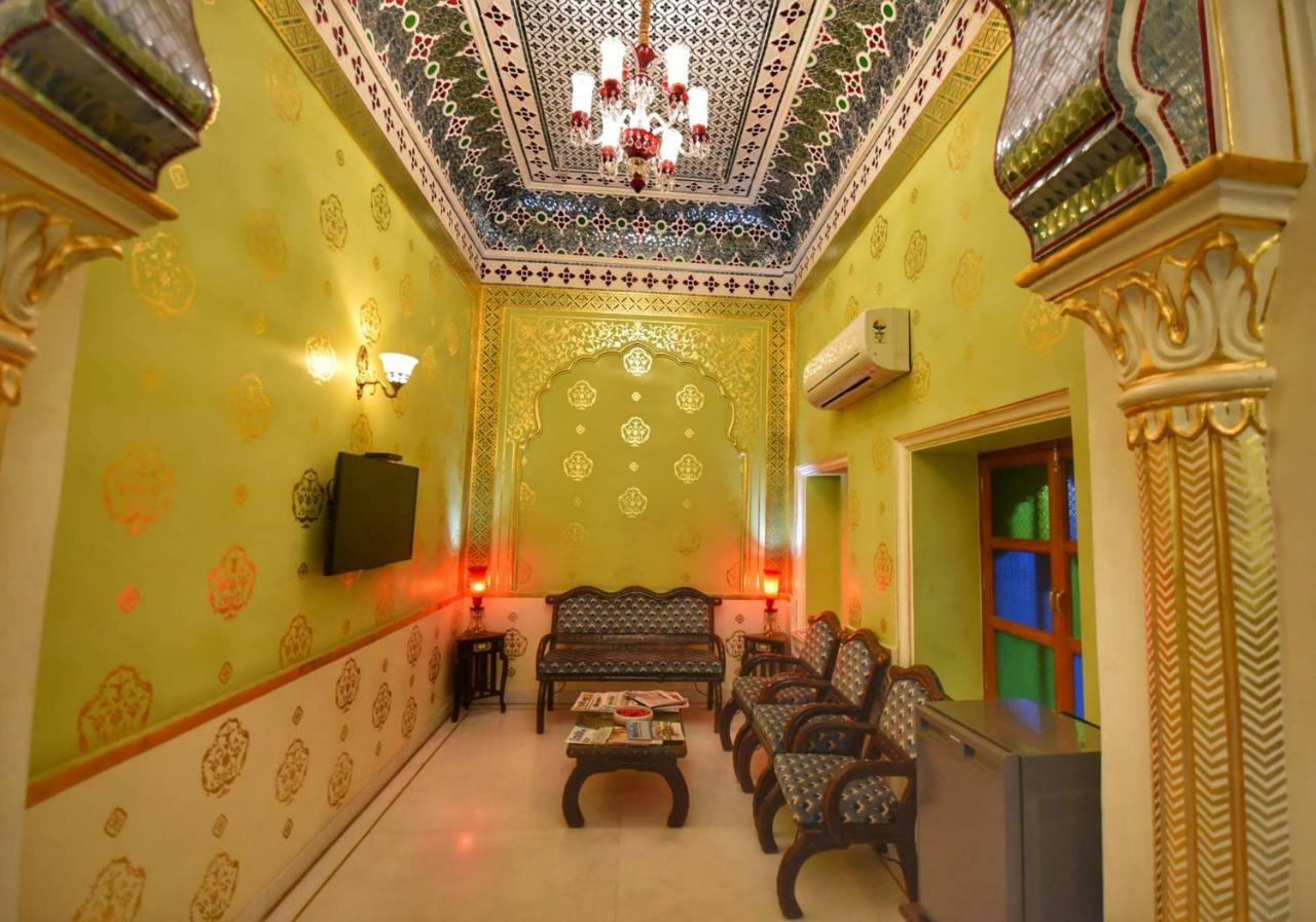 Nirbana Palace - A Heritage Hotel And Spa Jaipur Bagian luar foto