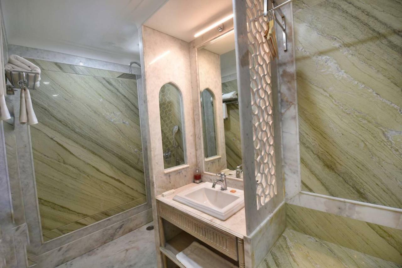 Nirbana Palace - A Heritage Hotel And Spa Jaipur Bagian luar foto