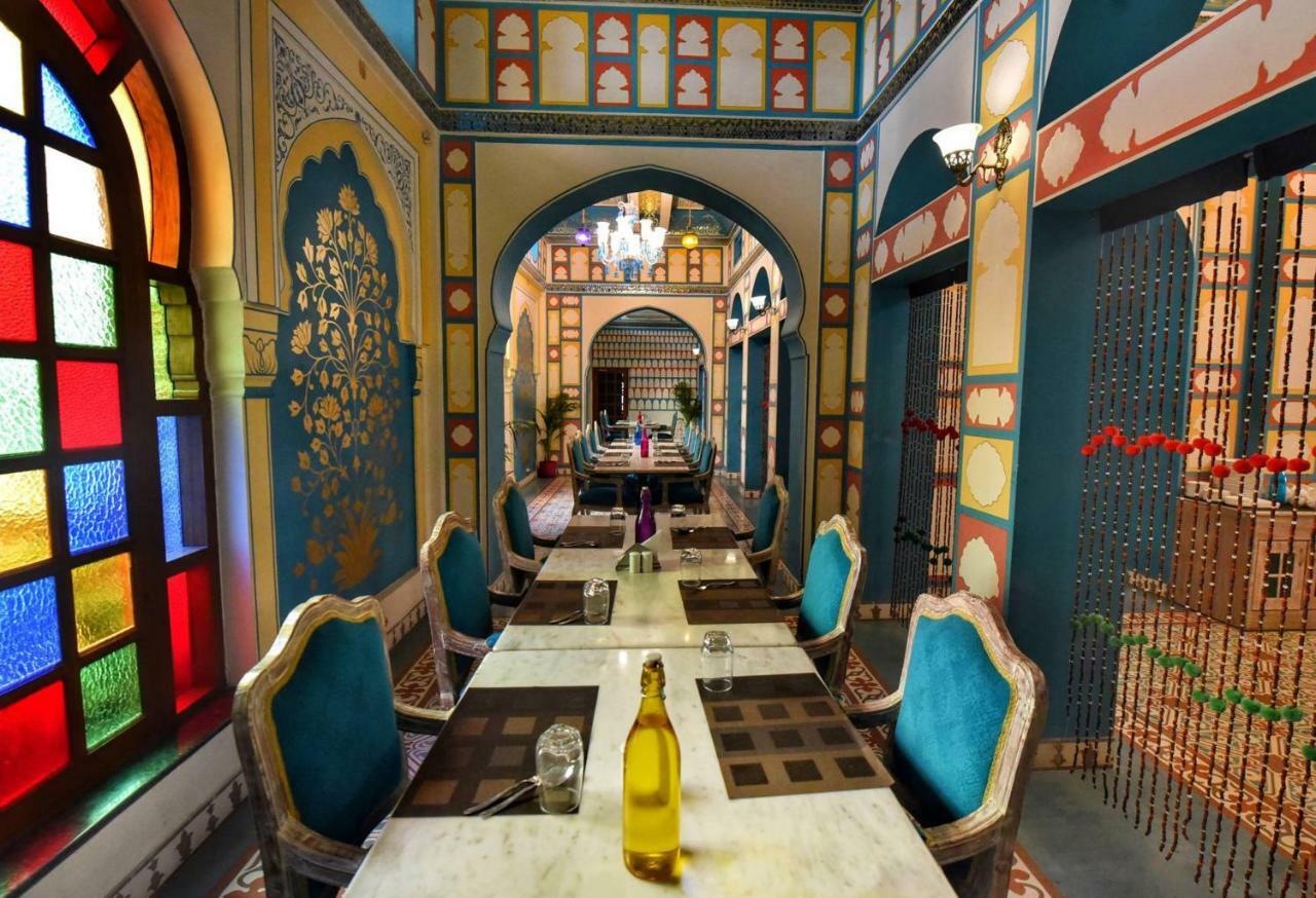 Nirbana Palace - A Heritage Hotel And Spa Jaipur Bagian luar foto